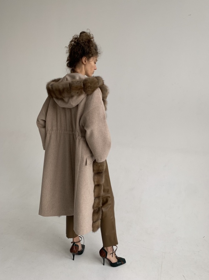 Парка-пальто из кашемира Loro Piana с отделкой мехом куницы