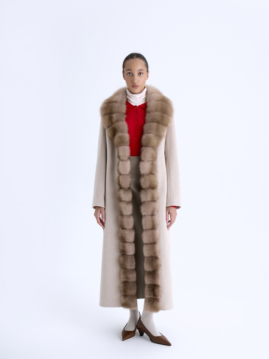 /palto-s-mekhom/palto-iz-kashemira-loro-piana-s-otdelkoy-mekhom-kunitsy2395/