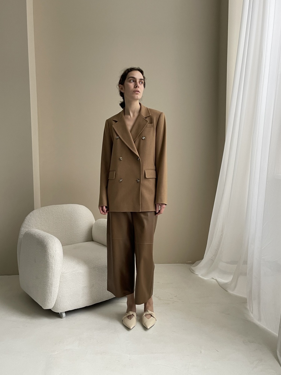 /naturalnaya-kozha/kyuloty-iz-naturalnoy-kozhi575/