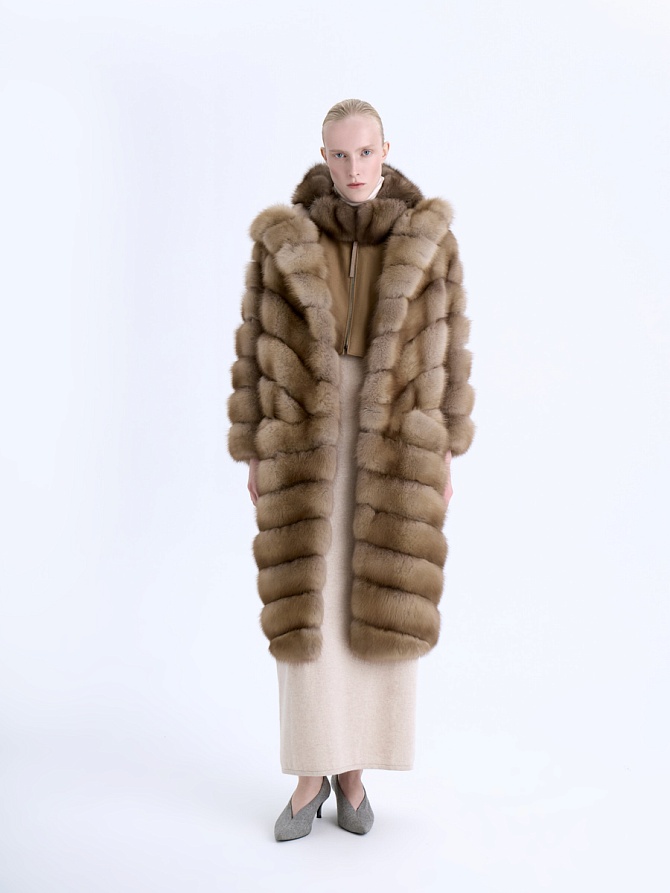 Шуба из меха лесной куницы цвет Тор-тор
