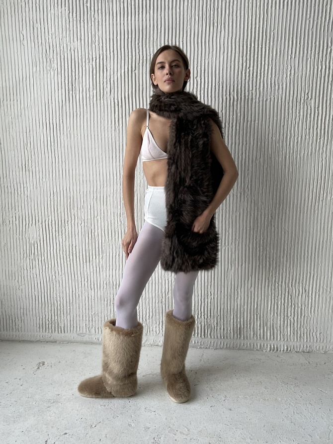 Шарф из меха соболя с итальянским дизайном
