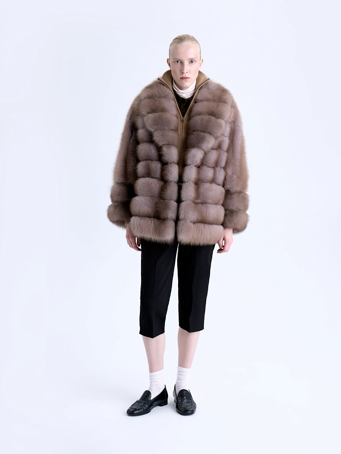 Шуба из лесной куницы с воротником шаль
