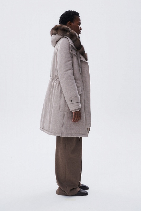 Парка на пуховом пакете Thindown с отделкой мехом соболя
