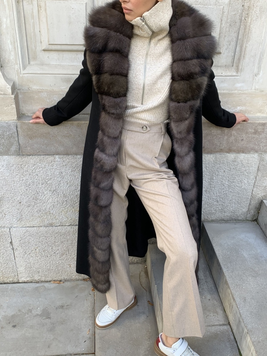 Пальто из кашемира Loro Piana с отделкой мехом соболя